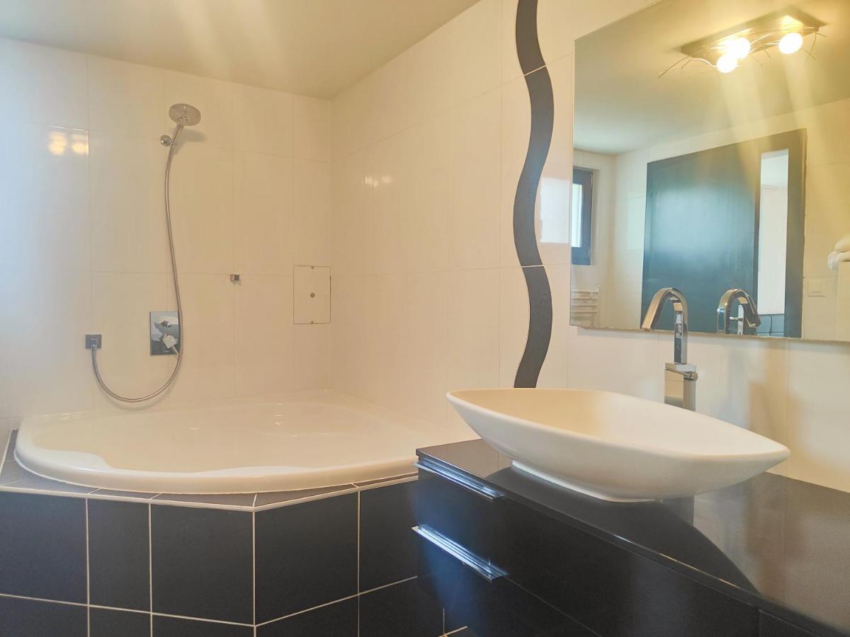 La Lapia Apartment มงเตย์ ภายนอก รูปภาพ