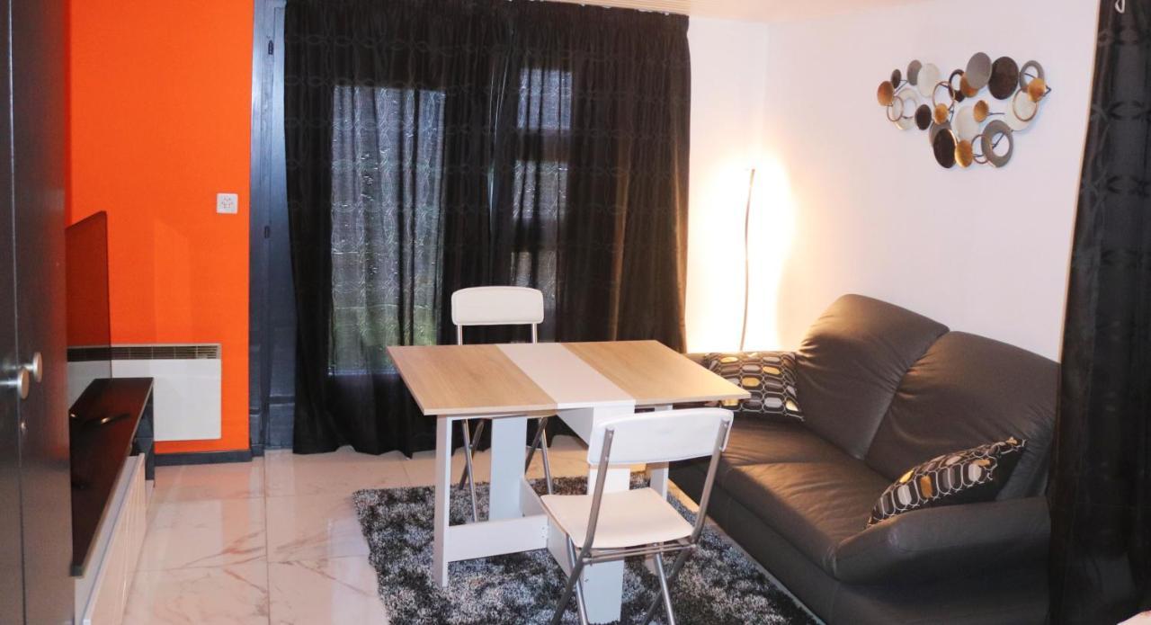 La Lapia Apartment มงเตย์ ภายนอก รูปภาพ