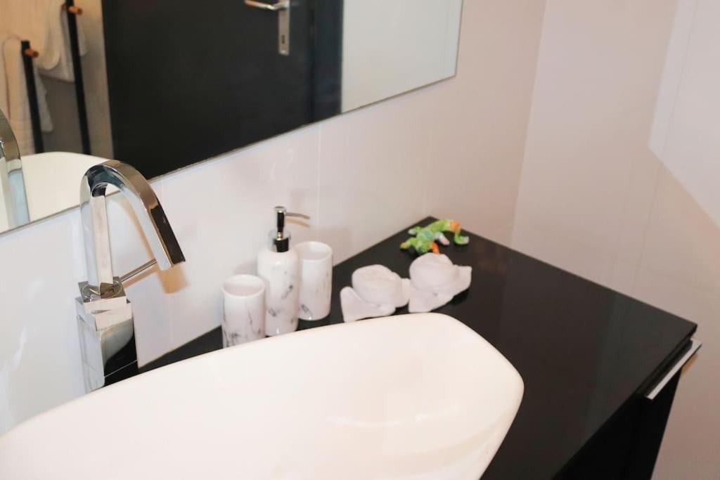 La Lapia Apartment มงเตย์ ภายนอก รูปภาพ